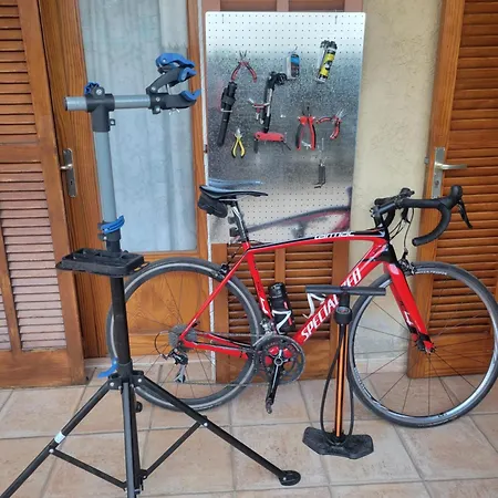 Spacious Close To The * Польєнса