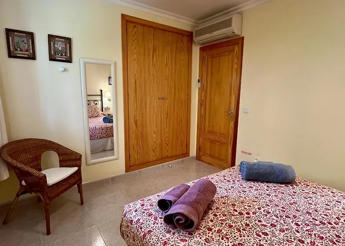 Апартаменти Spacious Close To The *