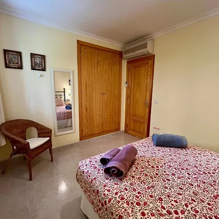 Apartment Spacious Close To The *