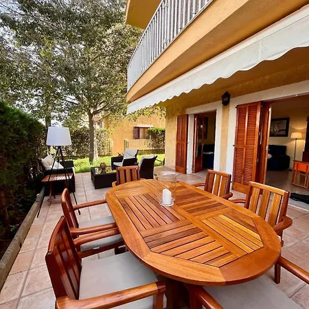 Apartment Spacious Close To The *