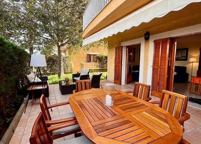 Apartment Spacious Close To The *